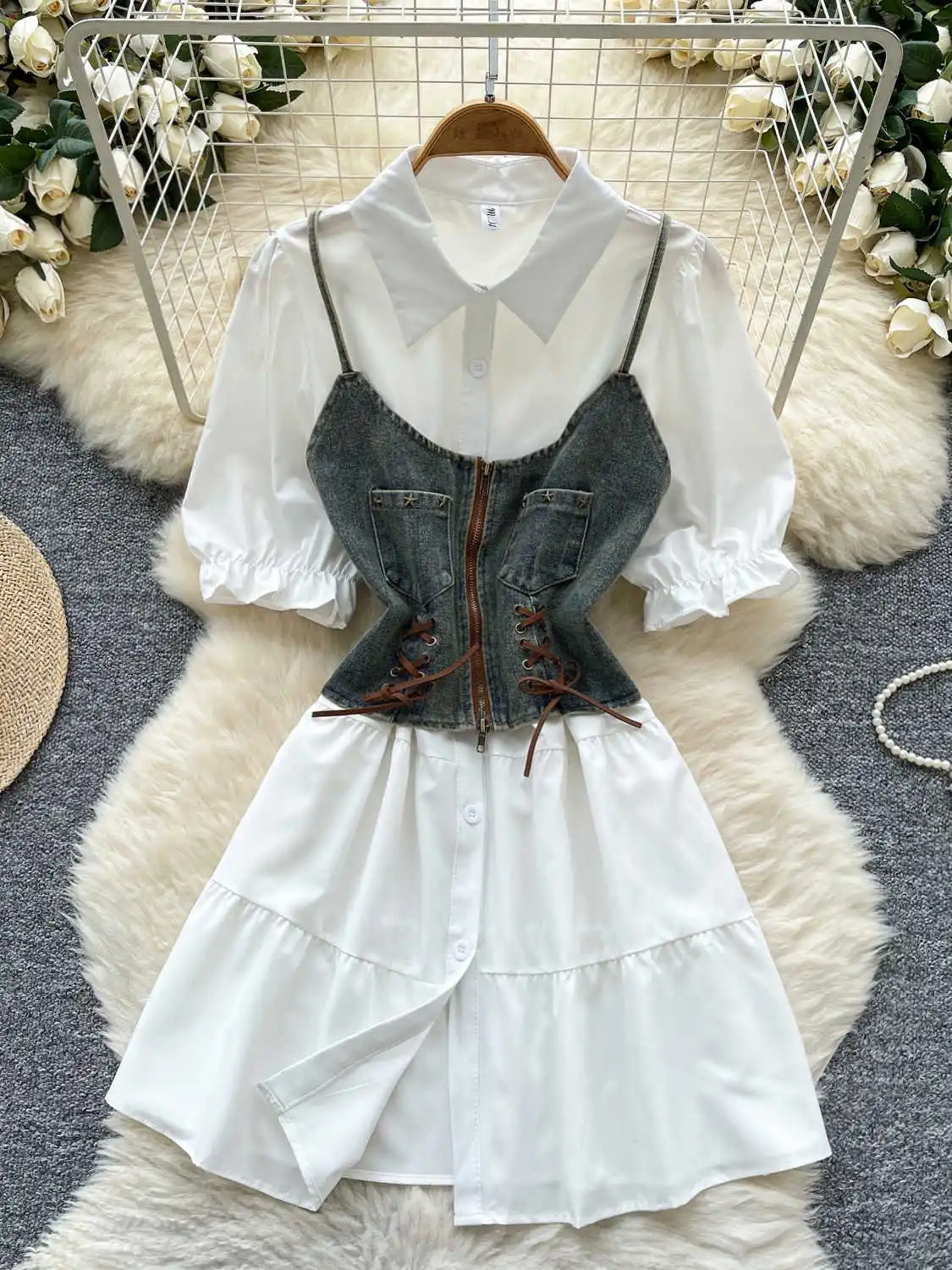 Women White A-line Polo-Neck Dress Two-piece Set Vintage Dresses with Blue Jean Vests Y2k One Piece Frocks 2000s Clothes Summer
Women White A-line Polo-Neck Dress Two-piece Set Vintage Dresses with Blue Jean Vests Y2k One Piece Frocks 2000s Clothes Summer