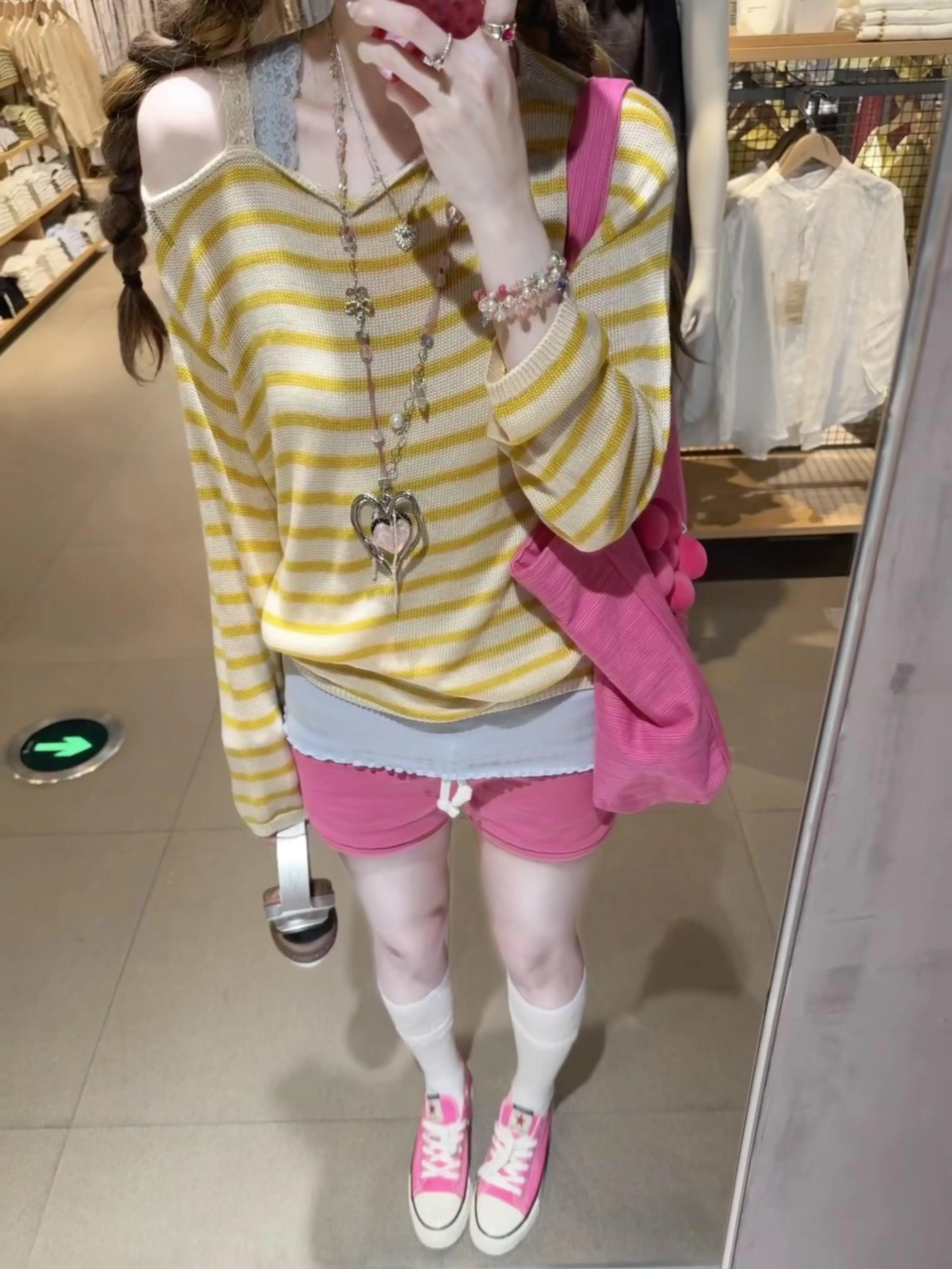 Kumikumi Yellow Striped Shoulder Bared Long Sleeve T Shirt Women's Summer Versatile Casual Top Knitted Loose Fit Universal Size
Kumikumi Yellow Striped Shoulder Bared Long Sleeve T Shirt Women's Summer Versatile Casual Top Knitted Loose Fit Universal Size