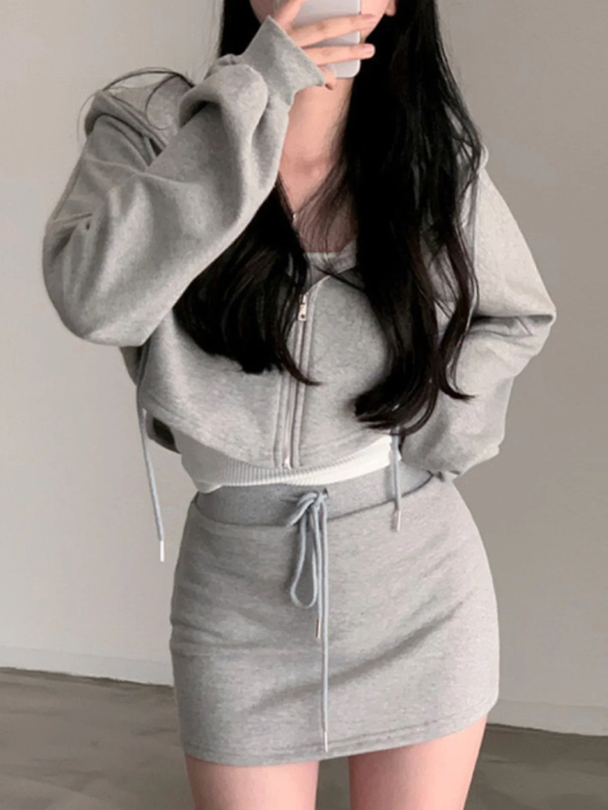 Chic ort Hoodie Jaet And High Waist Skirt Set Autumn New Arrival Slimming Bodycon Sle Cotton Sweatirt Outfit for Women
Chic ort Hoodie Jaet And High Waist Skirt Set Autumn New Arrival Slimming Bodycon Sle Cotton Sweatirt Outfit for Women