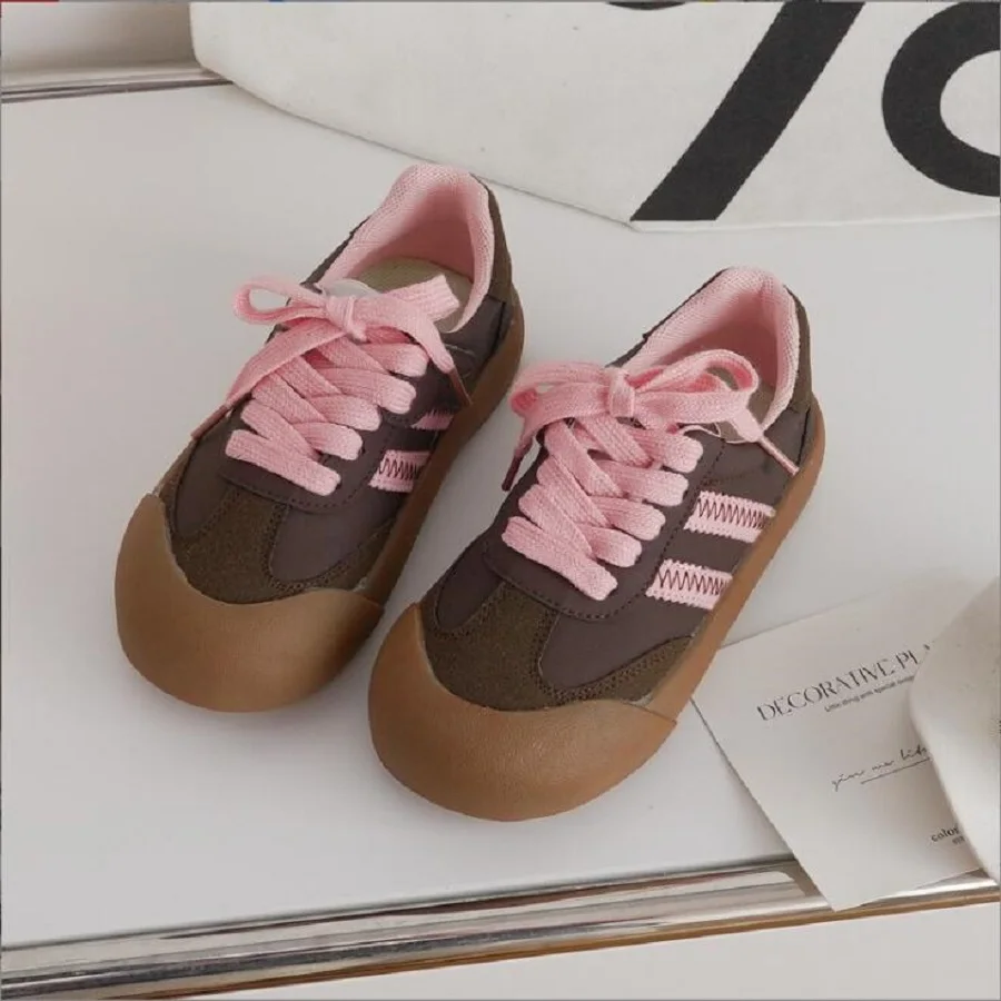 Girls' Shoes 2024 Autumn Winter New Boys Girls' Fashion Retro Leather Panel Shoes Casual Sports Shoes Rice White Powder Coffee
Girls' Shoes 2024 Autumn Winter New Boys Girls' Fashion Retro Leather Panel Shoes Casual Sports Shoes Rice White Powder Coffee