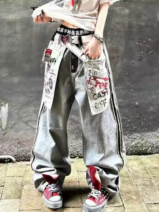 American Retro Spicy Girl Street Style Design, Jeans, Women'S Reverse Wearing, Large Pocket Themed Printed Floor Pants
American Retro Spicy Girl Street Style Design, Jeans, Women'S Reverse Wearing, Large Pocket Themed Printed Floor Pants