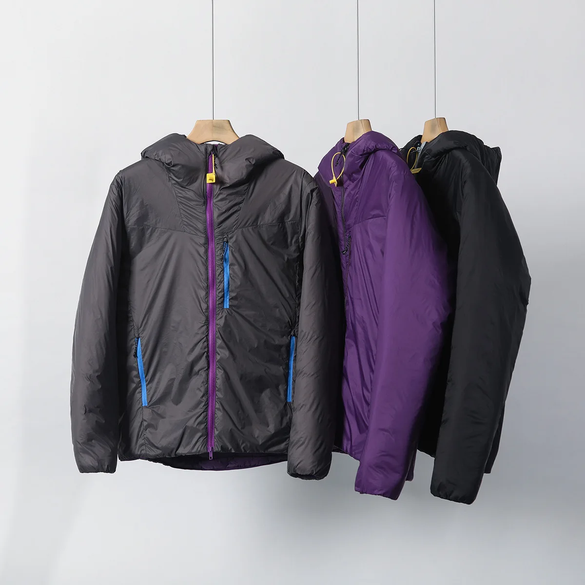 Зимнее ветрозащитное хлопковое пальто 2025 года, водонепроницаемая легкая куртка с капюшоном для мужчин и женщин, модная уличная парка
Зимнее ветрозащитное хлопковое пальто 2025 года, водонепроницаемая легкая куртка с капюшоном для мужчин и женщин, модная уличная парка