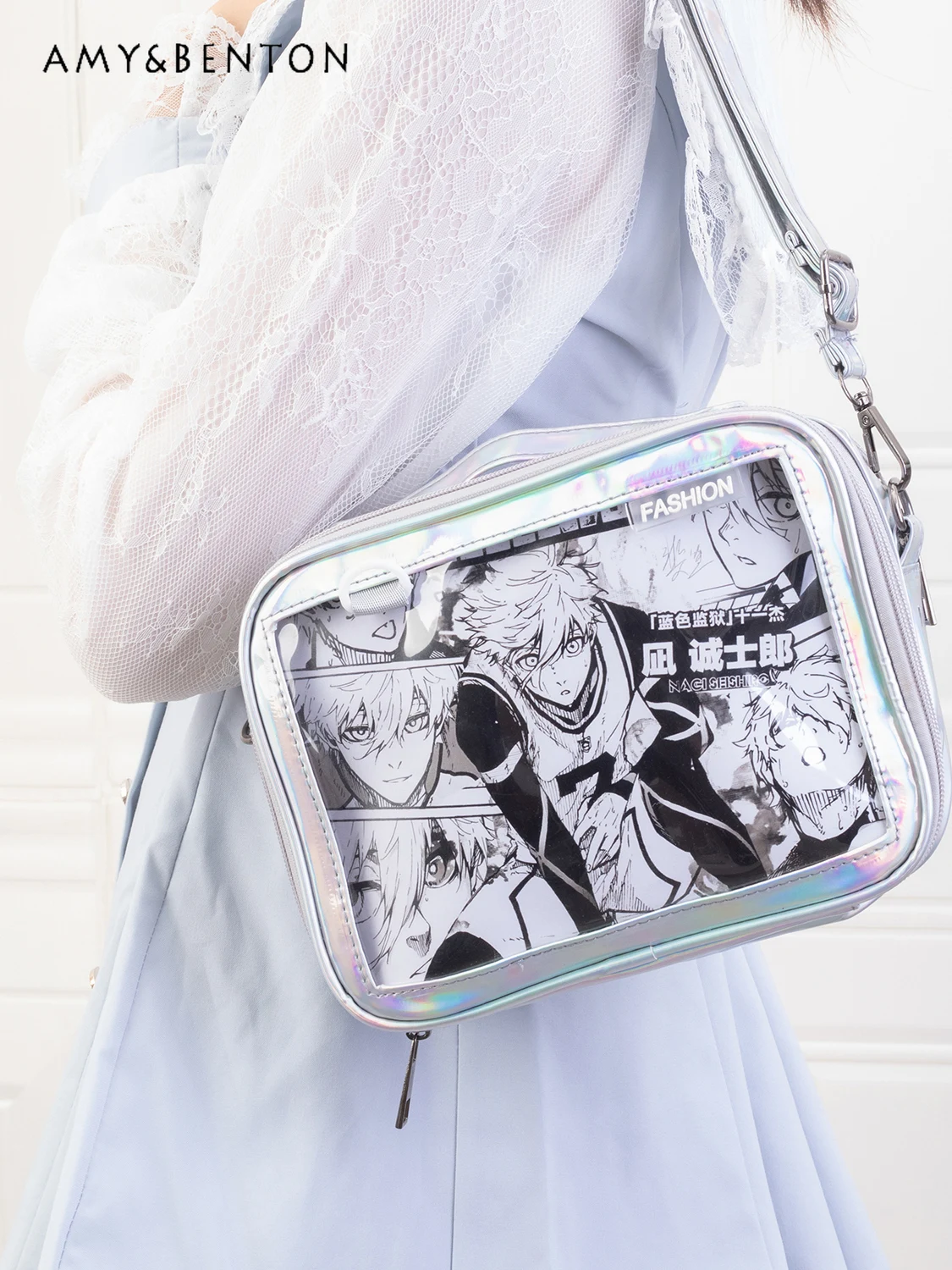 Original Design Laser Reflective Transparent Itabag Japanese Sweet Cute Daily Versatile Shoulder Bag Kawaii Girl Messenger Bag
Original Design Laser Reflective Transparent Itabag Japanese Sweet Cute Daily Versatile Shoulder Bag Kawaii Girl Messenger Bag