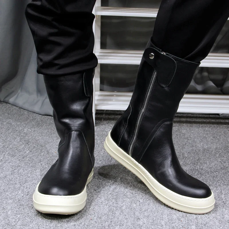 2025 New Men High Top Chelsea Boots Genuine Leather Luxury Trainers Women Sneakers High Street Autumn Black Designer Shoes
2025 New Men High Top Chelsea Boots Genuine Leather Luxury Trainers Women Sneakers High Street Autumn Black Designer Shoes