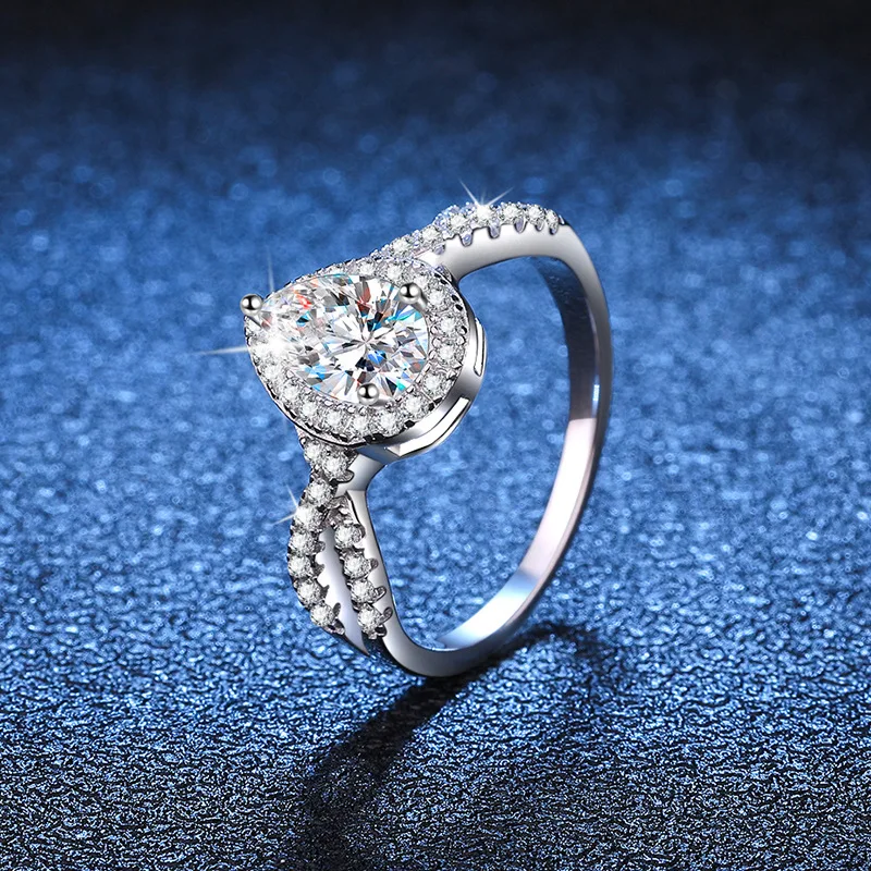 Luxury Solid Platinum PT950 Women's Diamond Ring Moissanite Drops Luxury Ring 1 karat D Color Moissanite Ring
Luxury Solid Platinum PT950 Women's Diamond Ring Moissanite Drops Luxury Ring 1 karat D Color Moissanite Ring