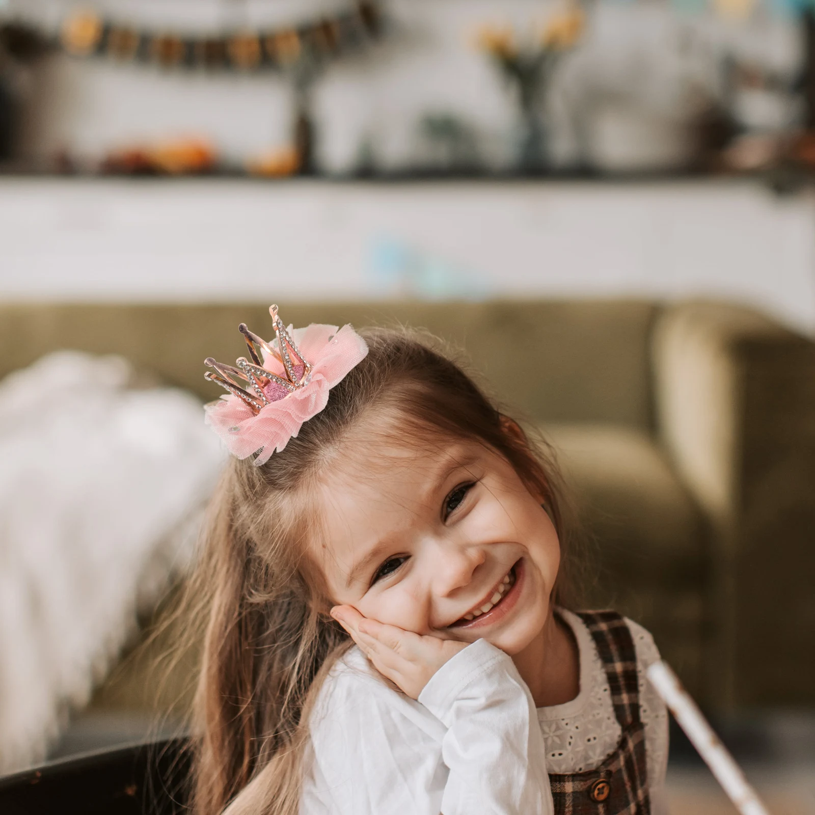 1pc Crown Hair Rhinestone Tiara Bangs Hair Clip For Girls Clip for Girls Kids Baby Durable Material Styling Products
1pc Crown Hair Rhinestone Tiara Bangs Hair Clip For Girls Clip for Girls Kids Baby Durable Material Styling Products