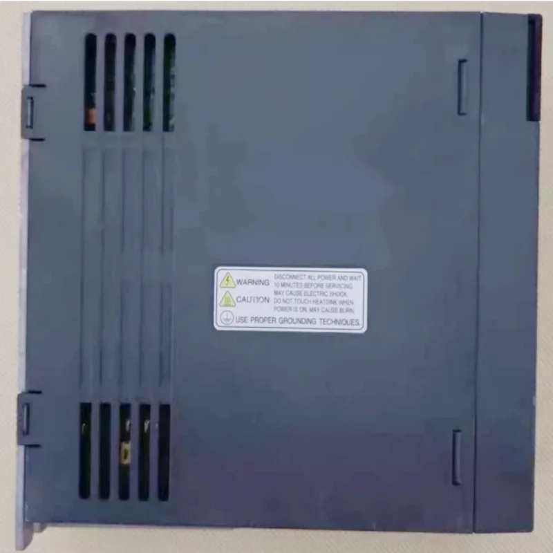 Новый оригинальный серводвигатель ECMA-C20807RS ECMA-C20807SS ECMA-E21310RS ECMA-E21310SS ECMA-E21315RS ECMA-C20401GS
Новый оригинальный серводвигатель ECMA-C20807RS ECMA-C20807SS ECMA-E21310RS ECMA-E21310SS ECMA-E21315RS ECMA-C20401GS