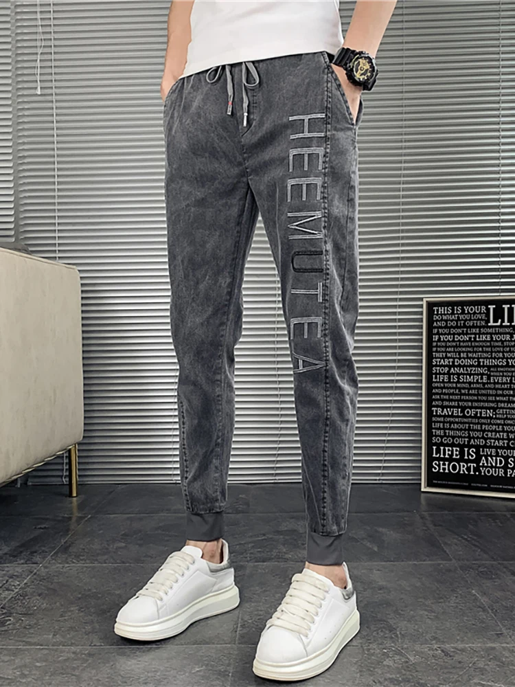 Джинсы с эластичными манжетами в стиле ретро, мужские осенне-зимние модные повседневные брюки в Корейском стиле Harajuku Sle
Джинсы с эластичными манжетами в стиле ретро, мужские осенне-зимние модные повседневные брюки в Корейском стиле Harajuku Sle