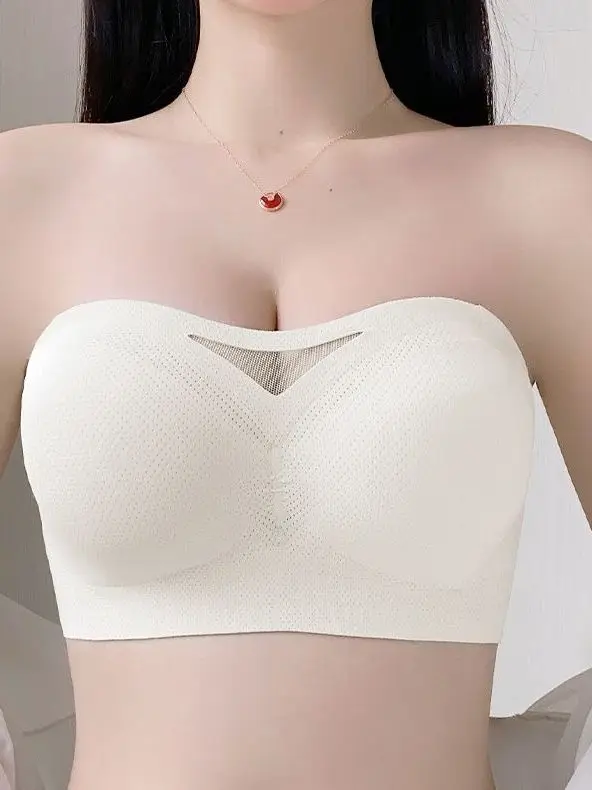 Large Size Strapless Bra Women's Gathered Anti-Slip Prevents Sagging Comfortable Underwear Big Chest Appears Small Muffin Top
Large Size Strapless Bra Women's Gathered Anti-Slip Prevents Sagging Comfortable Underwear Big Chest Appears Small Muffin Top