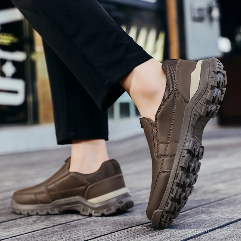 Autumn and Winter Men's Leather Retro Style Flat Low-top Round Toe Fashionable Soft-soled Low-top Casual Loafer Walking Shoes
Autumn and Winter Men's Leather Retro Style Flat Low-top Round Toe Fashionable Soft-soled Low-top Casual Loafer Walking Shoes