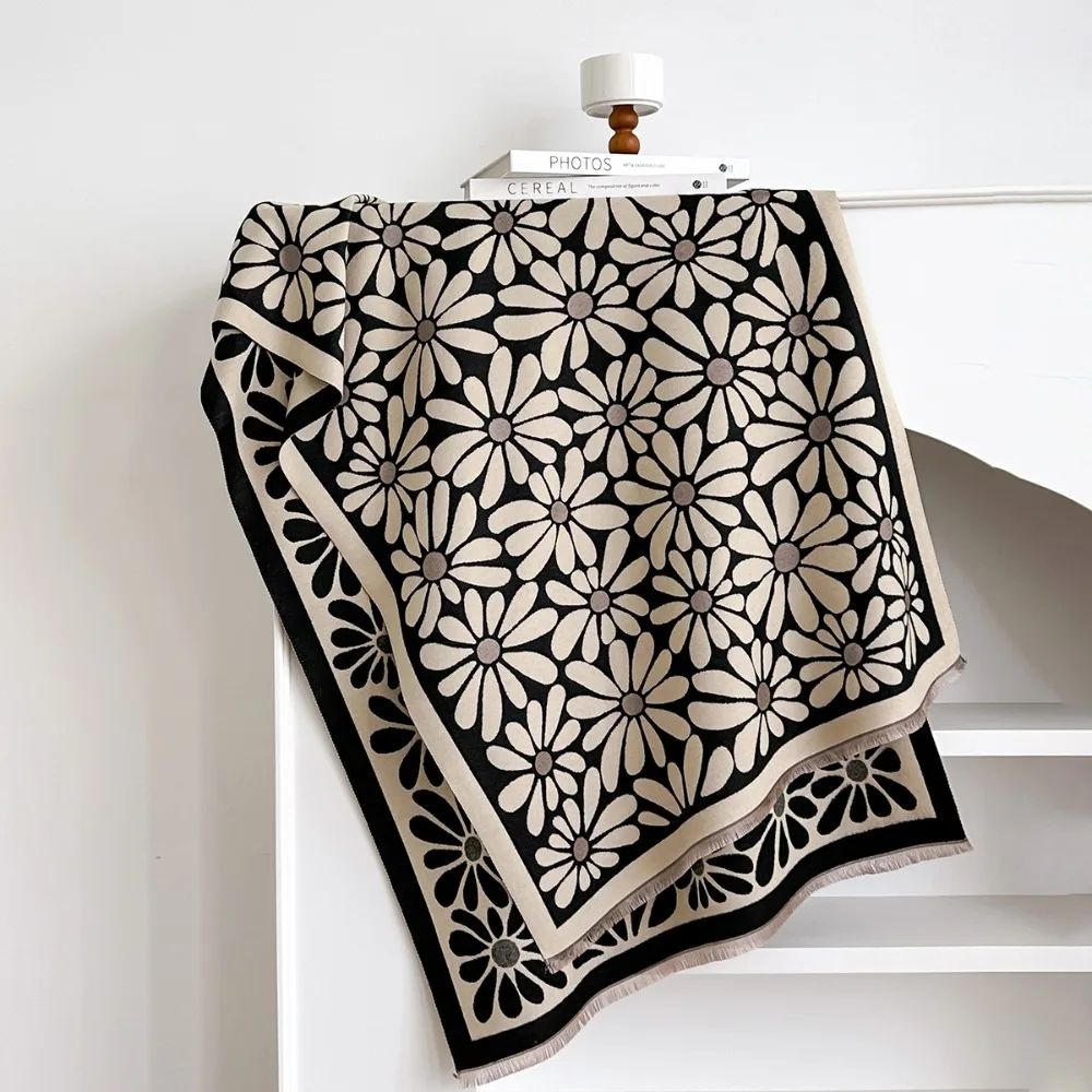 Уютный универсальный шарф из искусственного кашемира, роскошная ветрозащитная шаль из пашмины, теплая толстая шаль с цветочным принтом, зимний сезон
Уютный универсальный шарф из искусственного кашемира, роскошная ветрозащитная шаль из пашмины, теплая толстая шаль с цветочным принтом, зимний сезон