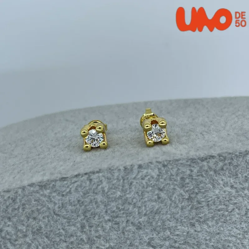 2025 Selling UNO De 50 Earrings, High-quality Silver-plated S925 Jewelry, Party Daily Collocation Leading Fashion Romantic Gift
2025 Selling UNO De 50 Earrings, High-quality Silver-plated S925 Jewelry, Party Daily Collocation Leading Fashion Romantic Gift