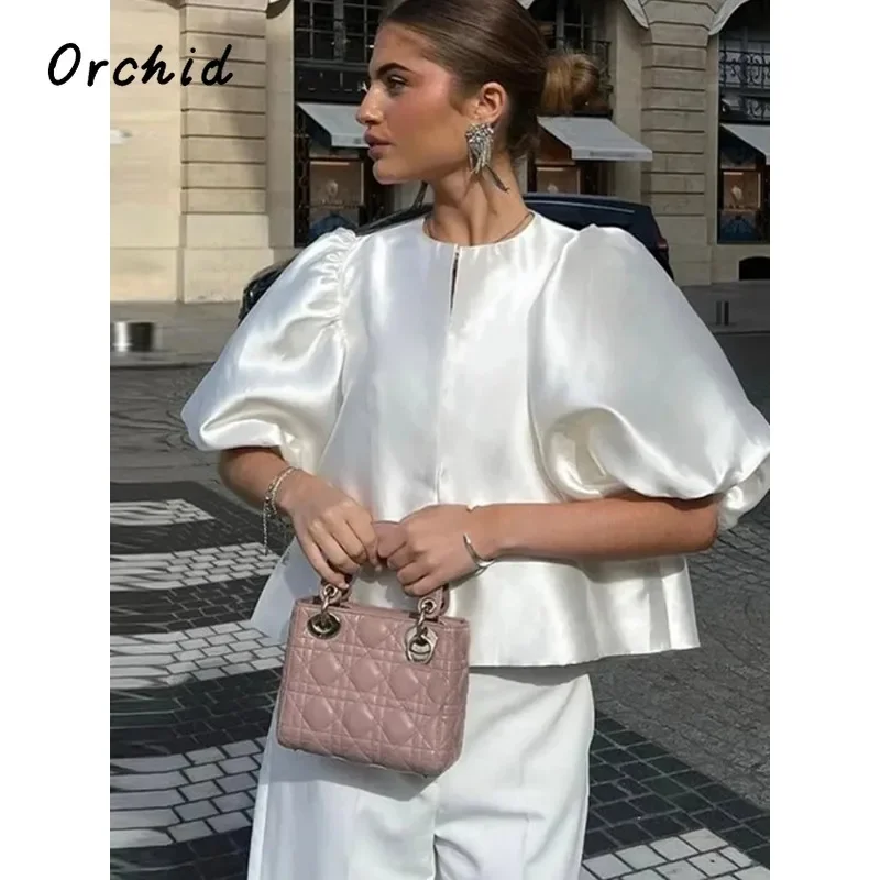 Satin Lantern Sleeve Shirt Women Elegant White Short Ruffle Loose O-neck Female Shirts 2025 Spring Fashion Lady Tops
Satin Lantern Sleeve Shirt Women Elegant White Short Ruffle Loose O-neck Female Shirts 2025 Spring Fashion Lady Tops