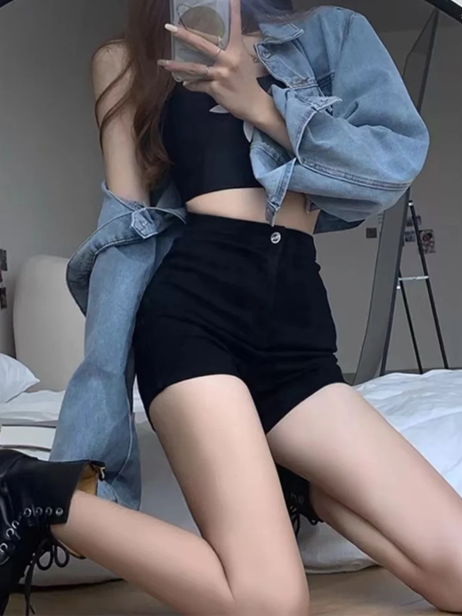 High Waist Black Denim Shorts Women's Summer Slim Fit Straight Leg Pants Miniature Trendy Girls Short Skirts Bodycon Jeans
High Waist Black Denim Shorts Women's Summer Slim Fit Straight Leg Pants Miniature Trendy Girls Short Skirts Bodycon Jeans