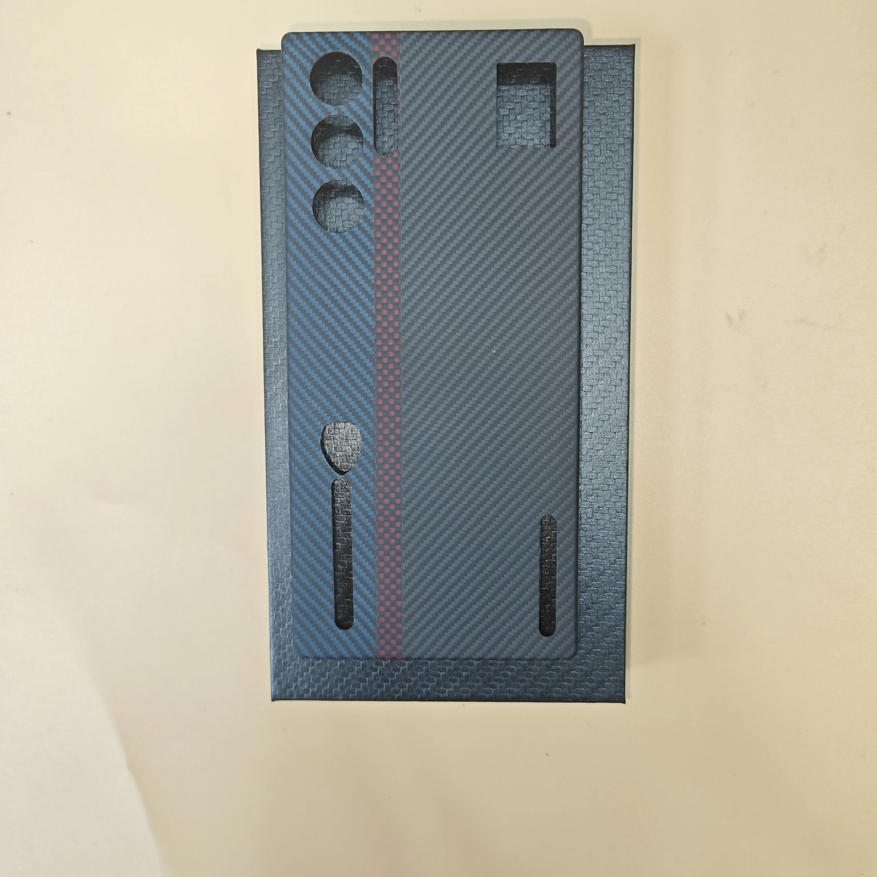 Kevlar aramid fiber carbon fiber phone case - ultra thin and strong For Nubia Red Magic 9Pro Plus protective case shockproof
Kevlar aramid fiber carbon fiber phone case - ultra thin and strong For Nubia Red Magic 9Pro Plus protective case shockproof