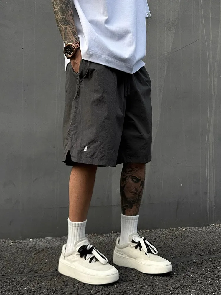 Легкие дышащие летние вышитые рабочие шорты свободного кроя для активного отдыха, быстросохнущие пляжные брюки для мужчин и женщин
Легкие дышащие летние вышитые рабочие шорты свободного кроя для активного отдыха, быстросохнущие пляжные брюки для мужчин и женщин