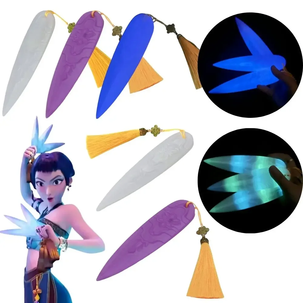 2025 Halloween Zoey Kpop chasseurs de démons Cosplay lumières fléchettes armes accessoires de jeu de rôle pour fille groupe
2025 Halloween Zoey Kpop chasseurs de démons Cosplay lumières fléchettes armes accessoires de jeu de rôle pour fille groupe