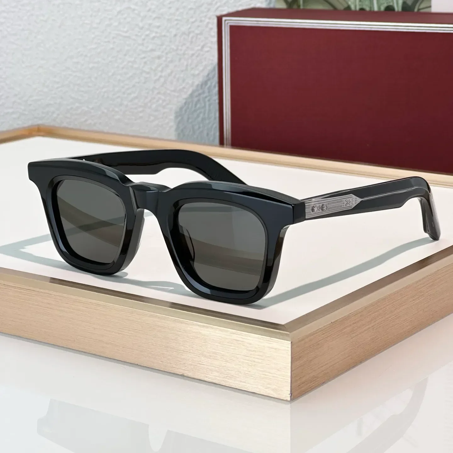 Fashion Sunglasses For Women and Men ALECLAIR Style Anti-Ultraviolet Retro Plate Full Frame Special design Glasses Random Box
Fashion Sunglasses For Women and Men ALECLAIR Style Anti-Ultraviolet Retro Plate Full Frame Special design Glasses Random Box