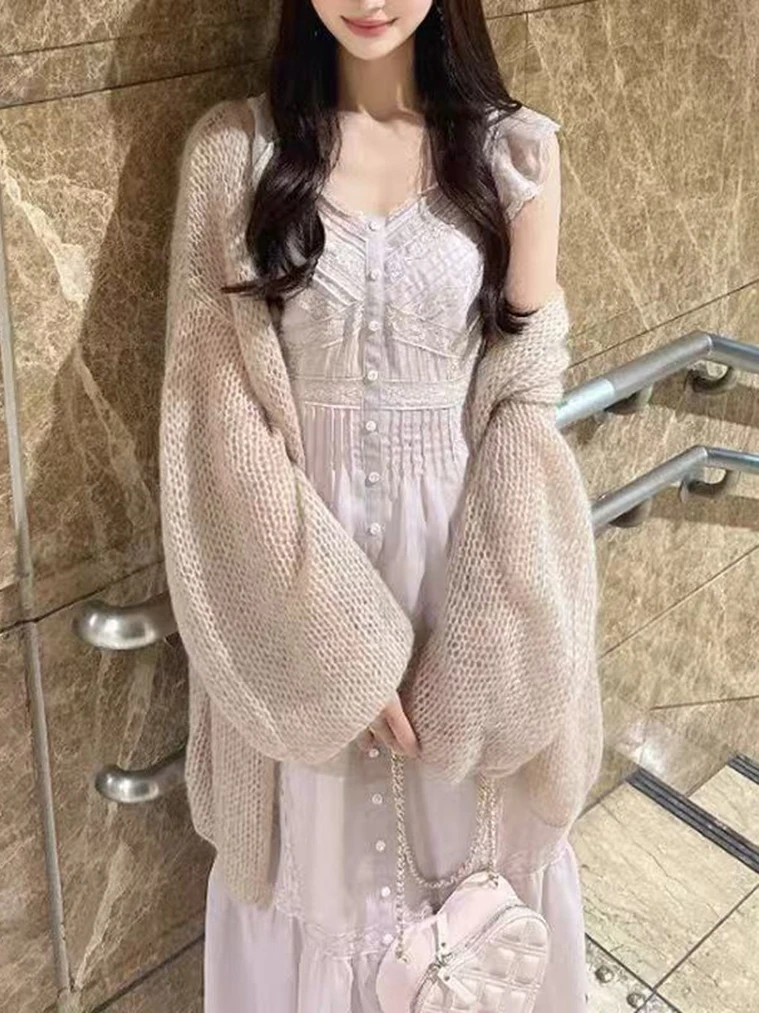 Spring Summer New Pure Color Lace Sleeveless Slimming Dress Tagkita Japanese Style V-neck Loose Fit Casual Single Button
Spring Summer New Pure Color Lace Sleeveless Slimming Dress Tagkita Japanese Style V-neck Loose Fit Casual Single Button
