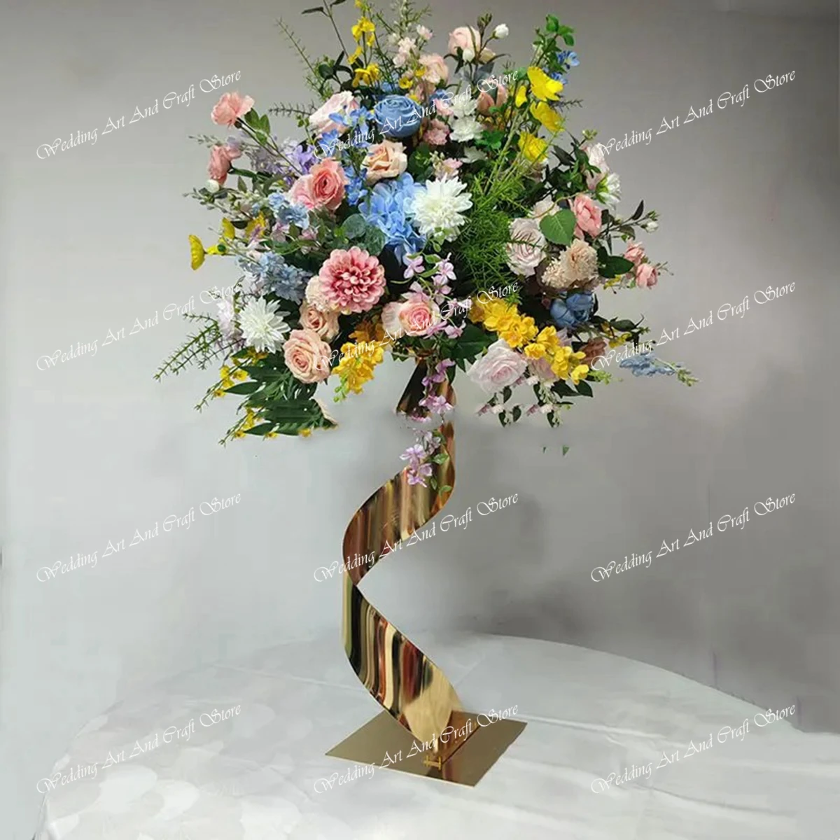 10pcs)4pcsGolden Flower Road Lead Metal Wedding Table Center Decoration Activity Party Banquet Decoration Wedding Props
10pcs)4pcsGolden Flower Road Lead Metal Wedding Table Center Decoration Activity Party Banquet Decoration Wedding Props