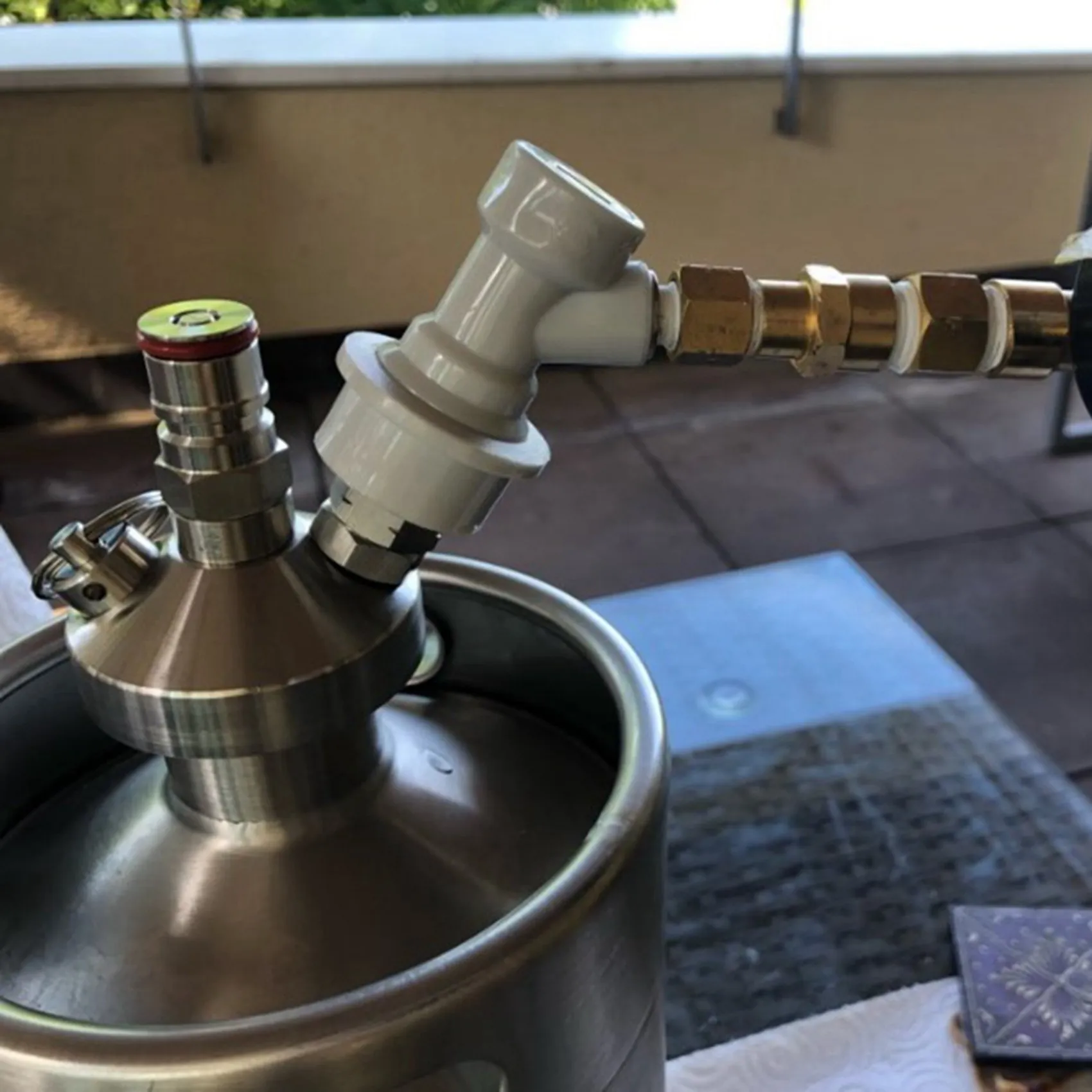 2X Ball Lock Mini Keg Tap Dispenser For Mini Beer Keg Stainless Steel Dispenser Growler Homebrew Spear 3.6L/5L/10L
2X Ball Lock Mini Keg Tap Dispenser For Mini Beer Keg Stainless Steel Dispenser Growler Homebrew Spear 3.6L/5L/10L