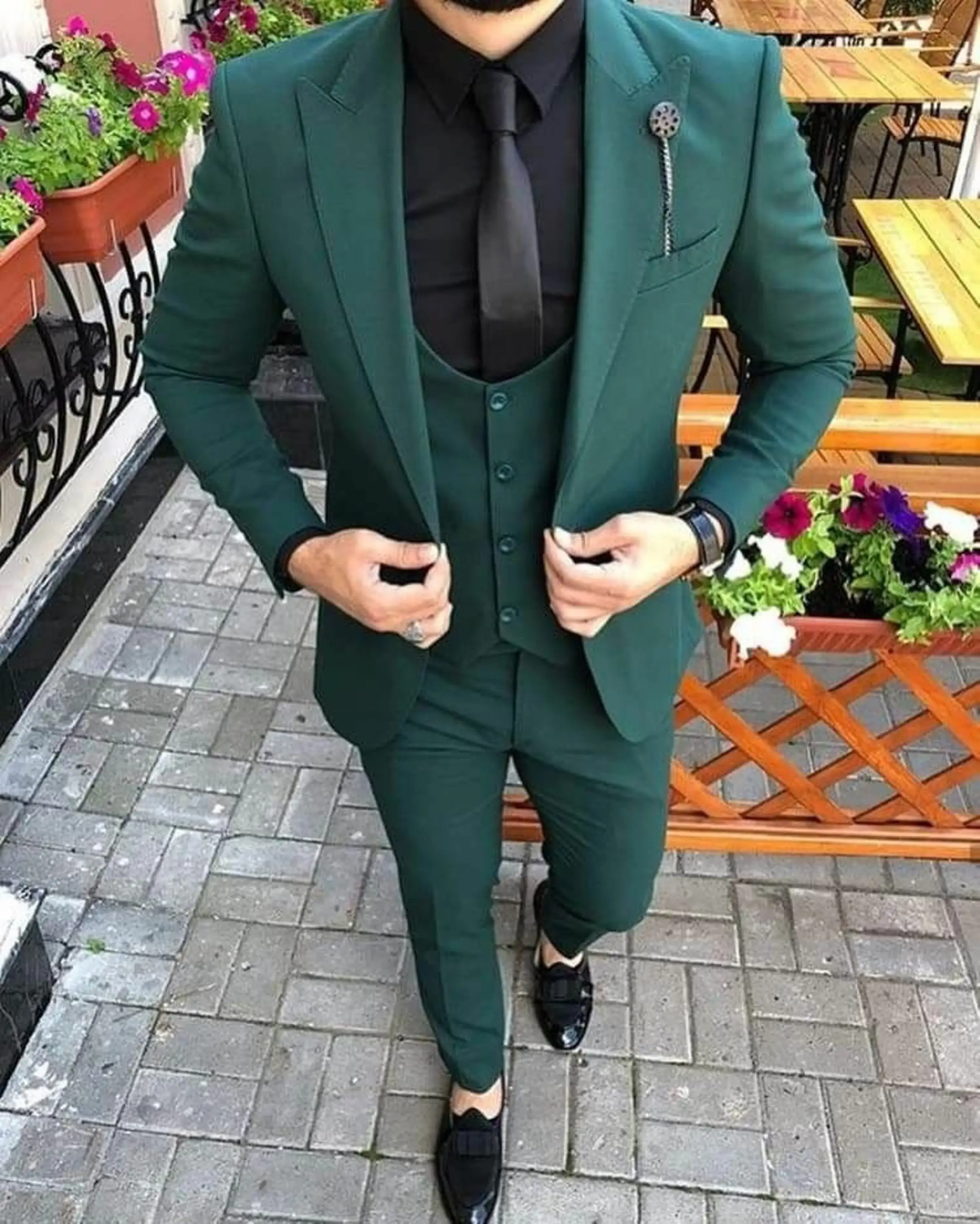 Green Men Suits Slim Fit 3 Pieces Blazer Wedding Groom Tuxedo Male Fashion Jacket+Pants+Vest 2022 Custom Made Costume Homme
Green Men Suits Slim Fit 3 Pieces Blazer Wedding Groom Tuxedo Male Fashion Jacket+Pants+Vest 2022 Custom Made Costume Homme