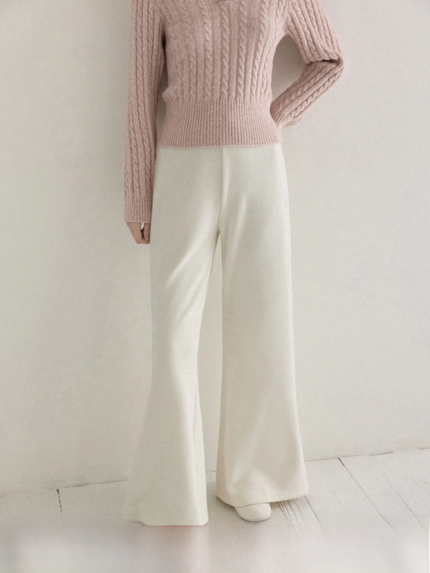 High Waist Wide Leg Pants Women's Casual Fleece Lined Trousers Spring Season All Match Loose Fit Comfortable Straight Cut
High Waist Wide Leg Pants Women's Casual Fleece Lined Trousers Spring Season All Match Loose Fit Comfortable Straight Cut