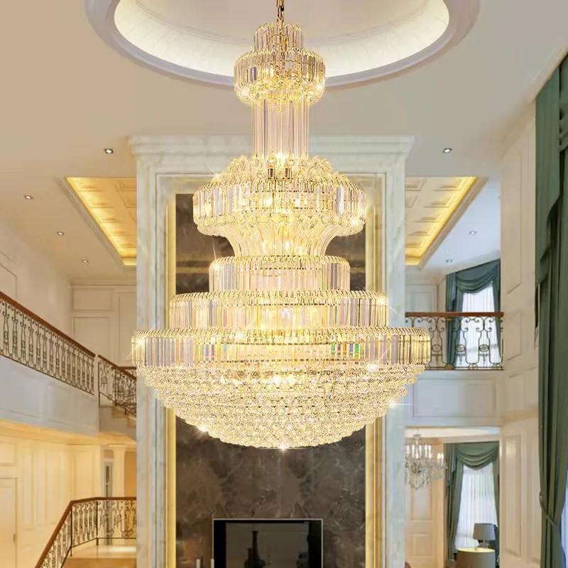 European-style duplex villa, living room, crystal chandelier building, large chandelier in the middle floor
European-style duplex villa, living room, crystal chandelier building, large chandelier in the middle floor