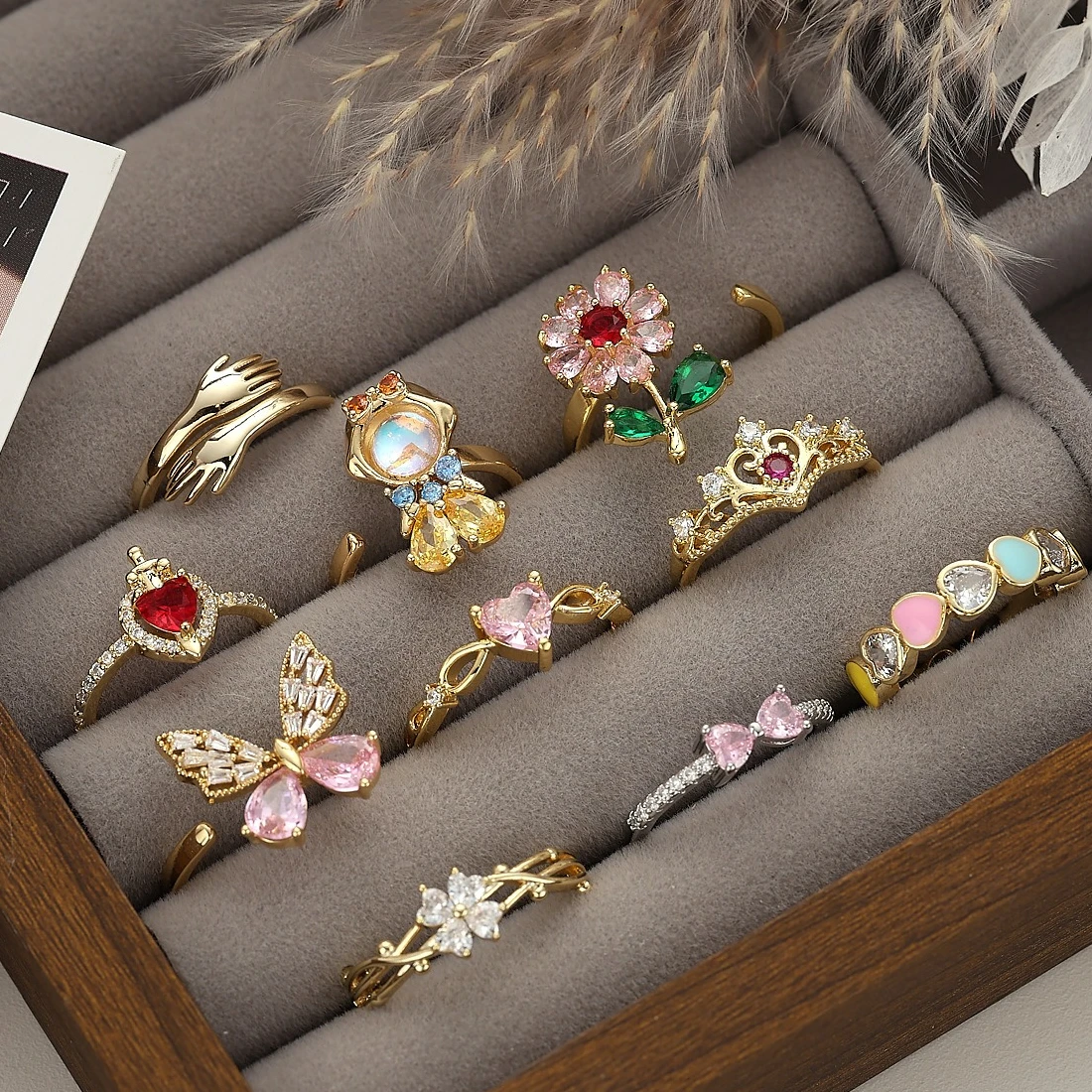 10pcs/set Trendy Inlaid Zircon Cute Korean Style Elegant Design Open Adjustable High End Luxury Rings for Women Girl Party Gift
10pcs/set Trendy Inlaid Zircon Cute Korean Style Elegant Design Open Adjustable High End Luxury Rings for Women Girl Party Gift