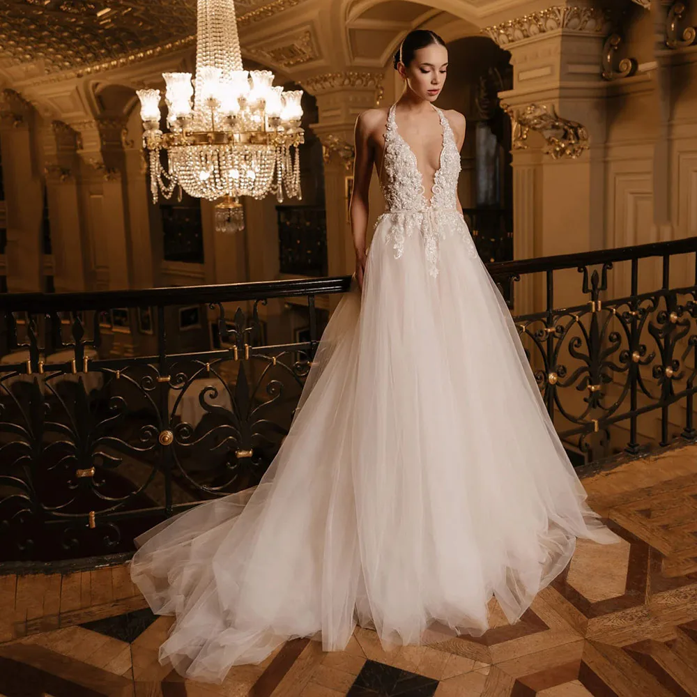Deep V Wedding Dresses Lace Applique Halter Backless Tulle Long Princess Bridal Dress Sexy Formal Wedding Gown Customized
Deep V Wedding Dresses Lace Applique Halter Backless Tulle Long Princess Bridal Dress Sexy Formal Wedding Gown Customized