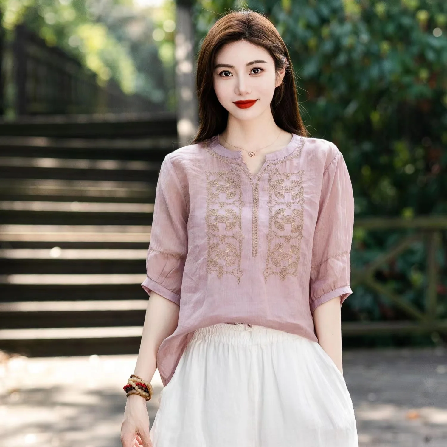 Fashion Embroidered Vintage Ethnic Style Cotton Linen Blouse Summer Tops Blusa Casual V-Neck Sleeve Blouses Women Clothing A124
Fashion Embroidered Vintage Ethnic Style Cotton Linen Blouse Summer Tops Blusa Casual V-Neck Sleeve Blouses Women Clothing A124
