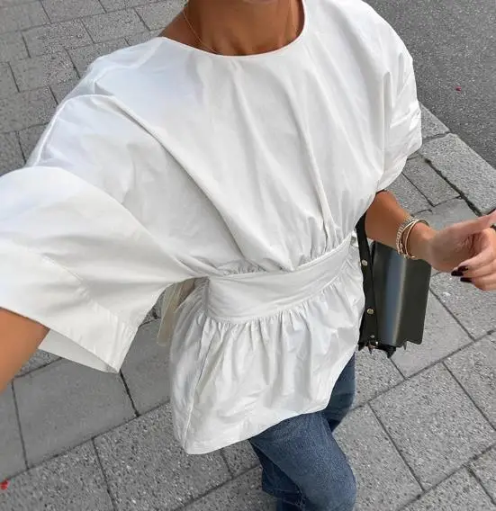 Top Women 2025 Summer Short Sleeved Backless Lace Up Shirt Top New Comfortable and Versatile Fashion Women's Clothing
Top Women 2025 Summer Short Sleeved Backless Lace Up Shirt Top New Comfortable and Versatile Fashion Women's Clothing