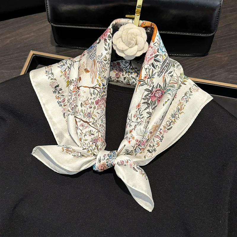 Wholesale 100% Silk Square Scarf Women Neck Bandana Mulberry Scarves Female Summer Neckerchief Wrist Shawl Wrap Hijab bufandas
Wholesale 100% Silk Square Scarf Women Neck Bandana Mulberry Scarves Female Summer Neckerchief Wrist Shawl Wrap Hijab bufandas