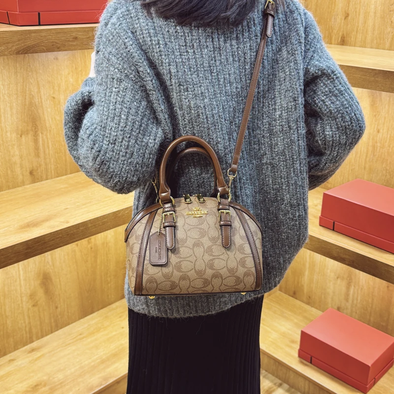 Модная женская кожаная сумка через плечо, роскошная элегантная сумка, классическая дизайнерская сумка через плечо для повседневного стиля
Модная женская кожаная сумка через плечо, роскошная элегантная сумка, классическая дизайнерская сумка через плечо для повседневного стиля