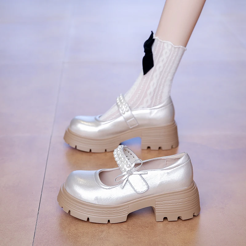 Mary Janes Autumn New Round Toe Shallow Mouth Beaded Bow Platform Non-Slip Wear-Resistant Block Heel Single Shoes
Mary Janes Autumn New Round Toe Shallow Mouth Beaded Bow Platform Non-Slip Wear-Resistant Block Heel Single Shoes