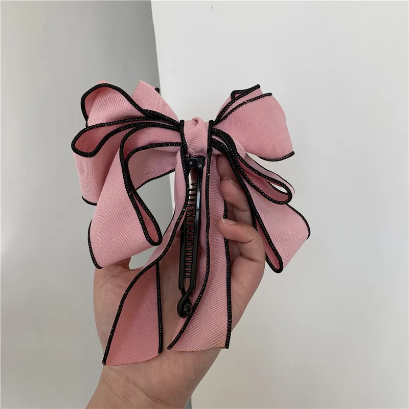 Vintage Hair Accessory with Banana Shaped Clip and Fabric Bow, Women's Hair Clip
Vintage Hair Accessory with Banana Shaped Clip and Fabric Bow, Women's Hair Clip