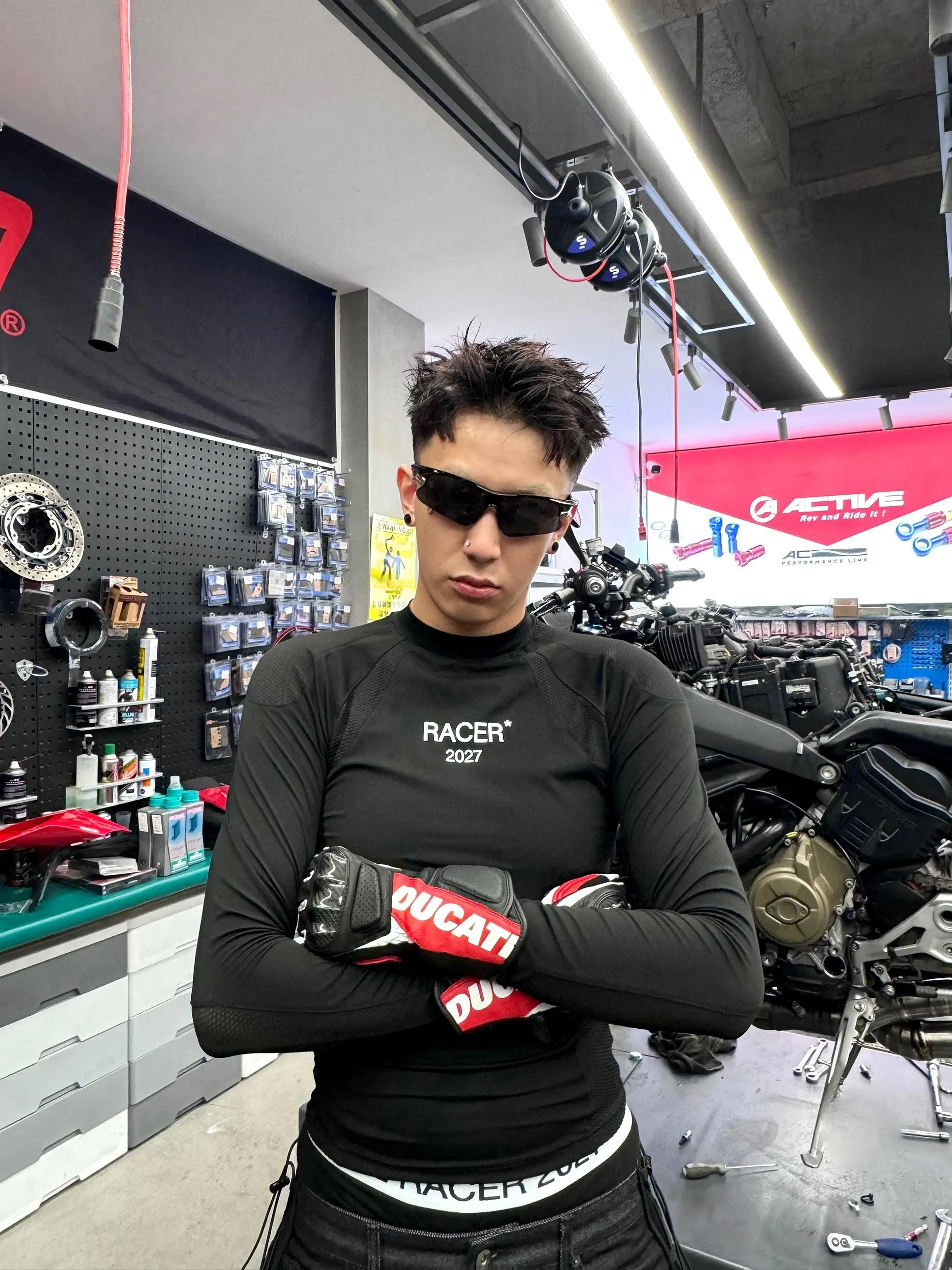 Bla ark Skin Functional Splicing Racing Sports Обтягивающая одежда Long Sve Base irt RYE CHASIN Дышащие футболки из чистого хлопка...
Bla ark Skin Functional Splicing Racing Sports Обтягивающая одежда Long Sve Base irt RYE CHASIN Дышащие футболки из чистого хлопка...