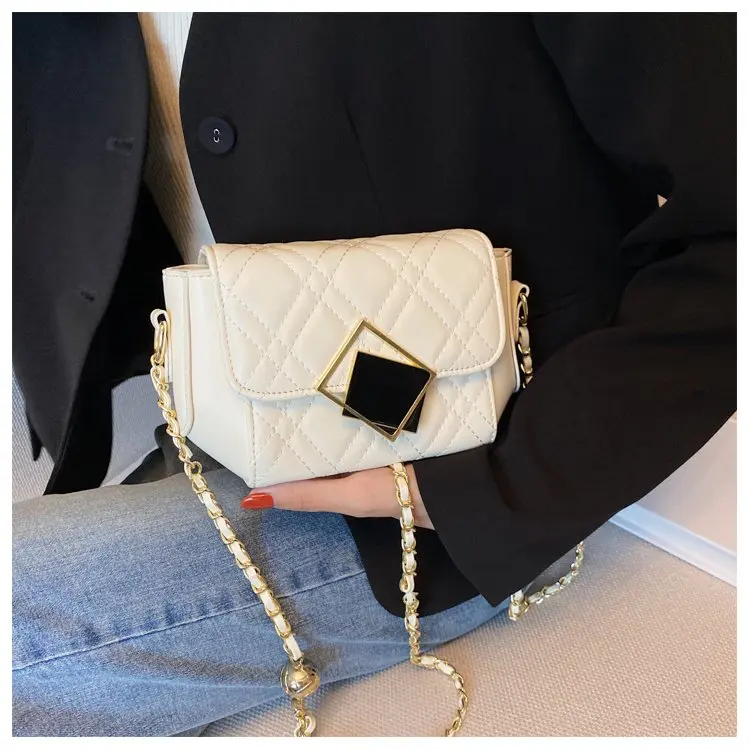 2025 Fashion Women's PU Crossbody Bag - Small Square Design with Magnetic Buckle & Diamond Details, Spring Casual Essential
2025 Fashion Women's PU Crossbody Bag - Small Square Design with Magnetic Buckle & Diamond Details, Spring Casual Essential