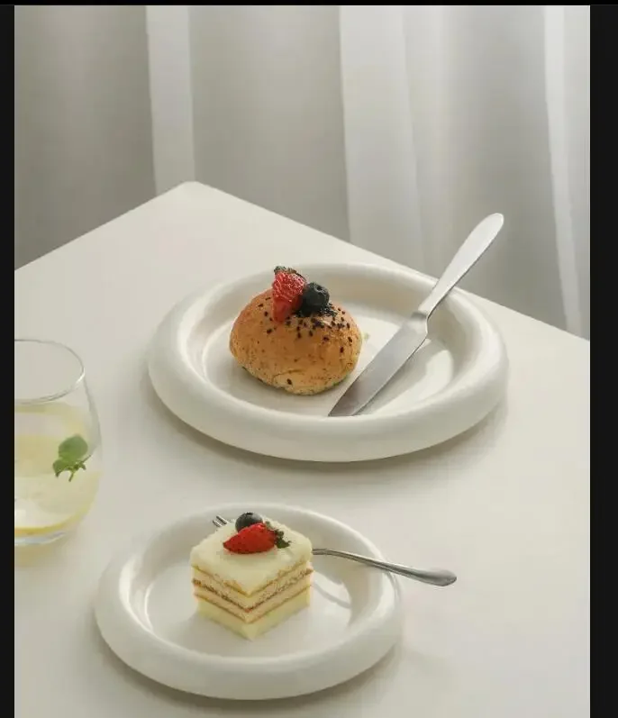 Nordic Round White Ceramic Plate Chubby Ins Korea Style Dessert Cake Dishes Breakfast Tea Time Dishware Curve Tablewares
Nordic Round White Ceramic Plate Chubby Ins Korea Style Dessert Cake Dishes Breakfast Tea Time Dishware Curve Tablewares
