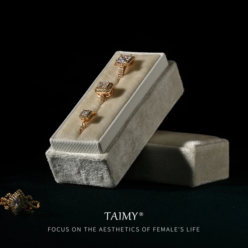 TAIMY Travel Mini Velvet Jewelry Ring Box Girlfriend Bachelorette Party Gift Packaging Accessories for Women Case Display Boxes
TAIMY Travel Mini Velvet Jewelry Ring Box Girlfriend Bachelorette Party Gift Packaging Accessories for Women Case Display Boxes