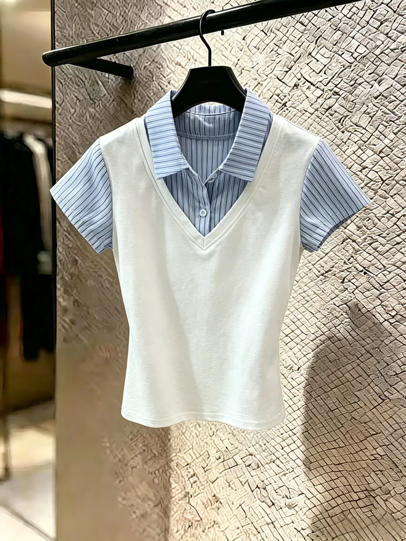 Unique Design Stripe Patchwork Fake Two-Piece Short Sleeve T-Shirt Women's Summer New Style Age-Defying Top Self-Keeping Model
Unique Design Stripe Patchwork Fake Two-Piece Short Sleeve T-Shirt Women's Summer New Style Age-Defying Top Self-Keeping Model