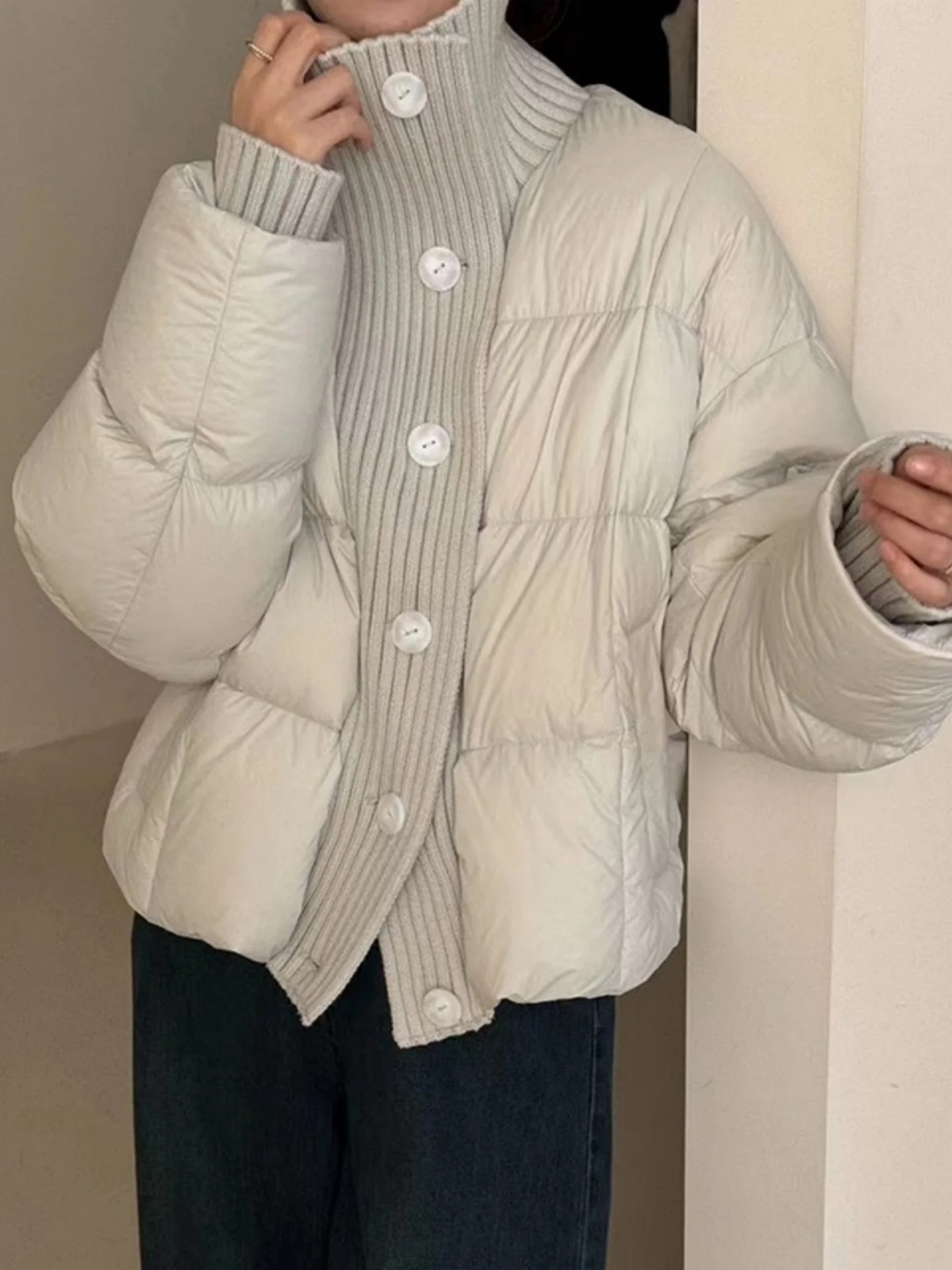 Утепленная теплая хлопковая куртка с воротником-стойкой, большие размеры, женская зимняя одежда, свободный крой, универсальное пальто для стройности фигуры
Утепленная теплая хлопковая куртка с воротником-стойкой, большие размеры, женская зимняя одежда, свободный крой, универсальное пальто для стройности фигуры