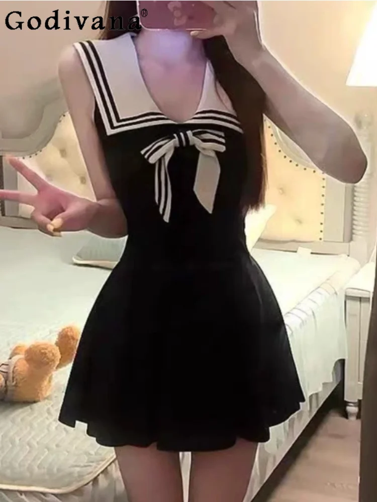 2026 Summer New Sweet Girls College Navy Collar One-piece Swimsuit Women Cute Bow High Waist A-line Dark Blue Leisure Swimwear
2026 Summer New Sweet Girls College Navy Collar One-piece Swimsuit Women Cute Bow High Waist A-line Dark Blue Leisure Swimwear
