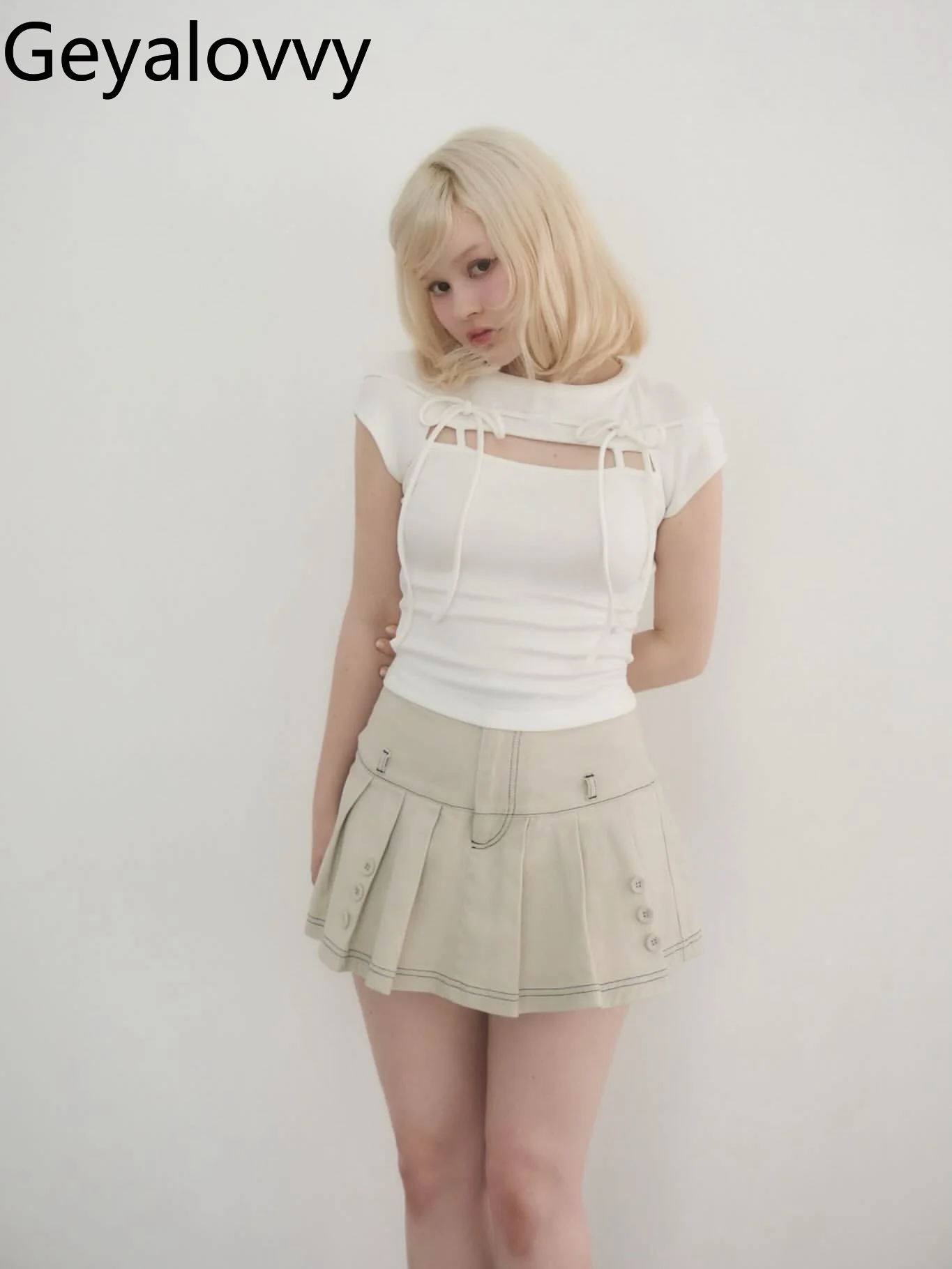 Solid Color T-Shirts for Lady Japanese Style Hollow Lace-up Elastic Women's Tops Summer 2025 New Fashion Casual Tees Femme
Solid Color T-Shirts for Lady Japanese Style Hollow Lace-up Elastic Women's Tops Summer 2025 New Fashion Casual Tees Femme
