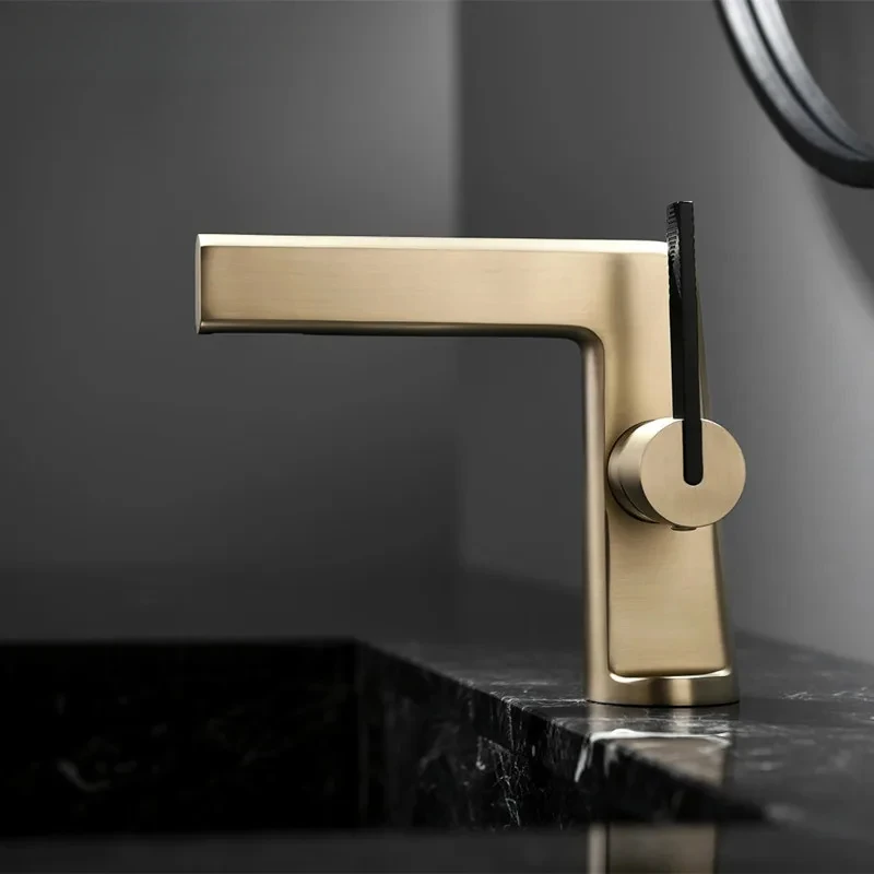 luxury gold brush brass bathroom faucet single handle water tap gold brush brass sink tap cold and hot mixer tap MJ119
luxury gold brush brass bathroom faucet single handle water tap gold brush brass sink tap cold and hot mixer tap MJ119