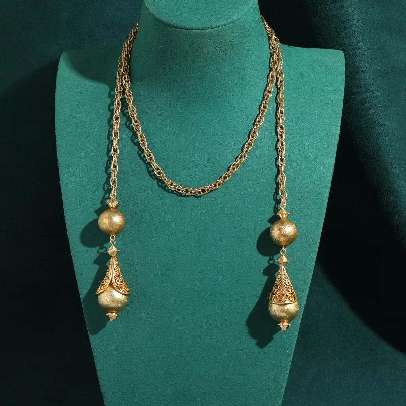 Luxury Vintage Gold Color Balls Necklaces Woman Antique Metal Design 2026 Mother Birthday Anniversary Jewelry Trends Accessories
Luxury Vintage Gold Color Balls Necklaces Woman Antique Metal Design 2026 Mother Birthday Anniversary Jewelry Trends Accessories