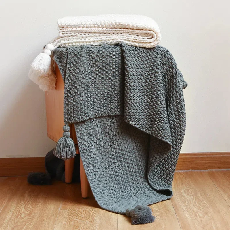 Simple Blanket, Knitted Blanket, Office Nap Blanket, Shawl Blanket, Leisure Blanket, Bed Blanket, Small Blanket
Simple Blanket, Knitted Blanket, Office Nap Blanket, Shawl Blanket, Leisure Blanket, Bed Blanket, Small Blanket