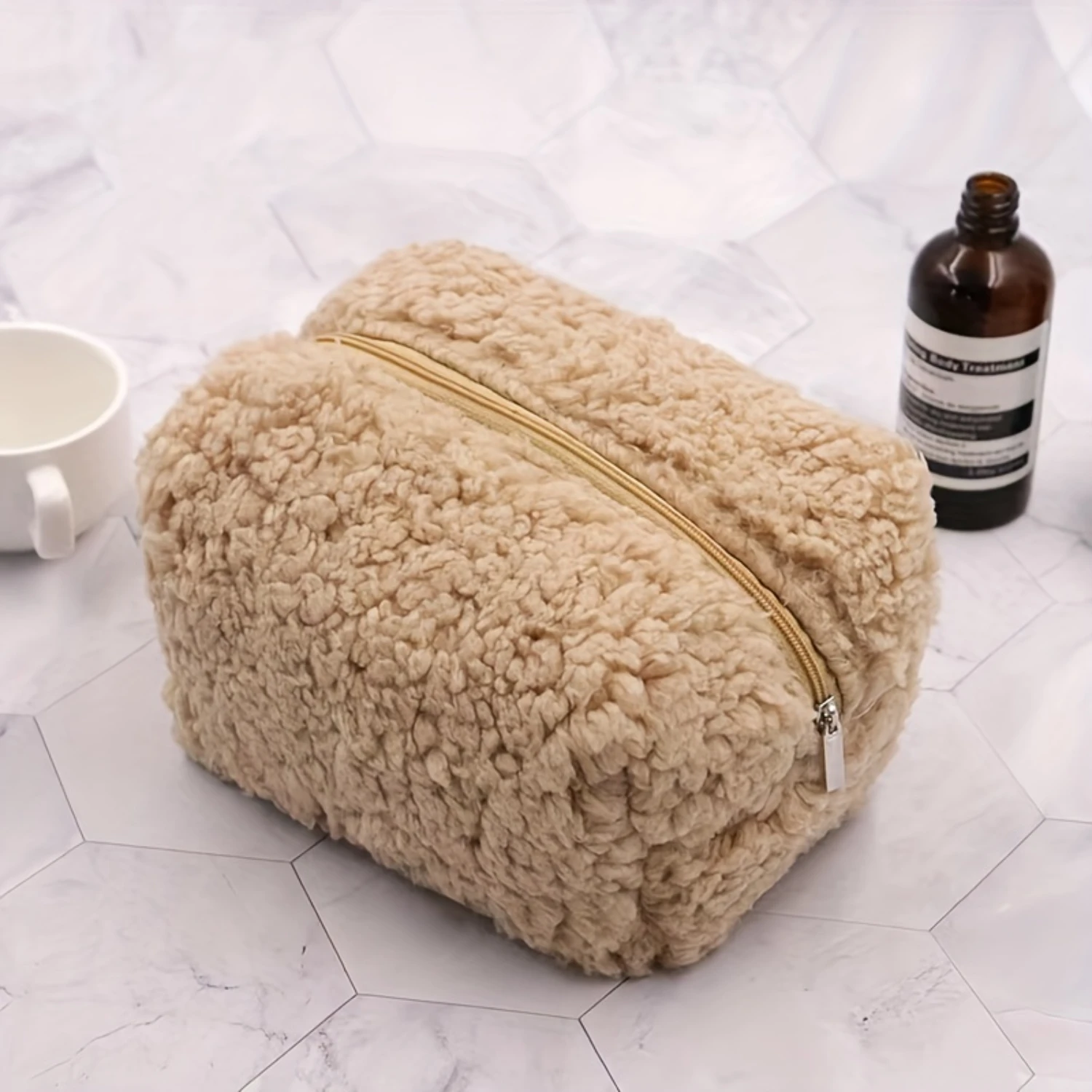 Soft Plush Cosmetic Bag, Travel Makeup Bag, Solid Color Zipper Minimalist Makeup Bag, Portable Cosmetic Make Up Organizer For W
Soft Plush Cosmetic Bag, Travel Makeup Bag, Solid Color Zipper Minimalist Makeup Bag, Portable Cosmetic Make Up Organizer For W