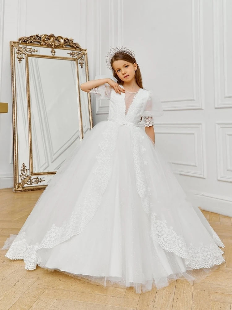 Puffy Lace Flower Girl Dresses For Wedding White Tulle With Tailing Half Sleeve Birthday Party First Communion Ball Gowns
Puffy Lace Flower Girl Dresses For Wedding White Tulle With Tailing Half Sleeve Birthday Party First Communion Ball Gowns