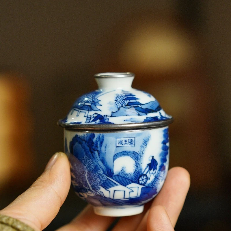 Fish and Bear Ceramic Hand Painted Blue and White Landscape Master Cup
Fish and Bear Ceramic Hand Painted Blue and White Landscape Master Cup